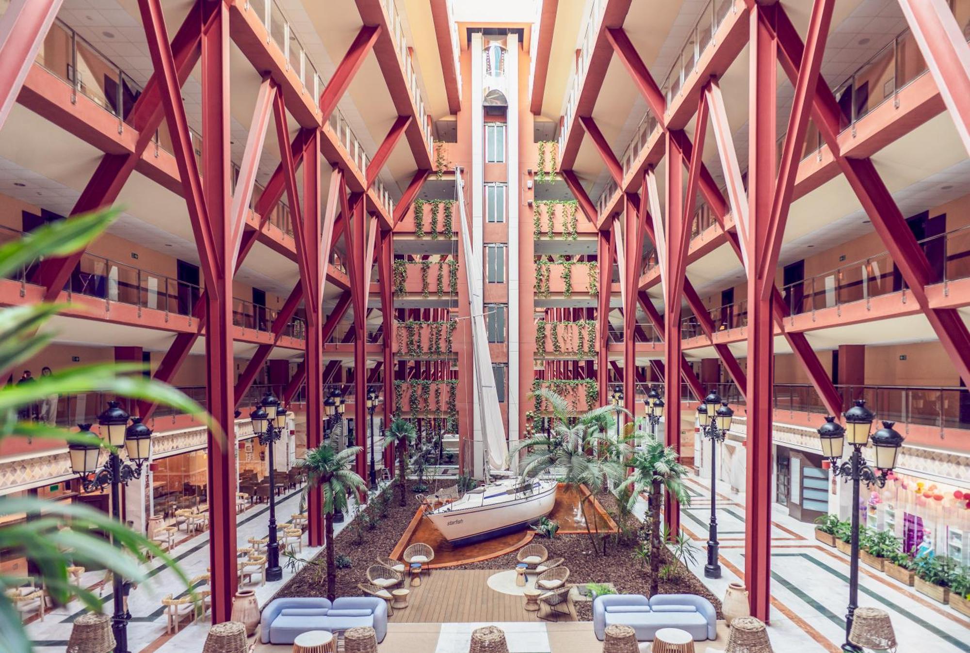 Premium Hotel 4*